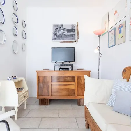 Apartment Pisa 2 By Puglia On Line